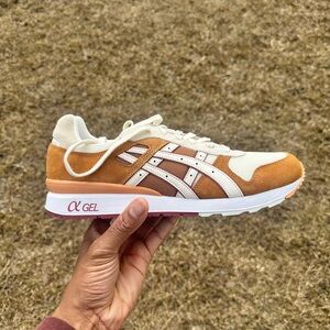 Asics GT II , Tan & Brown